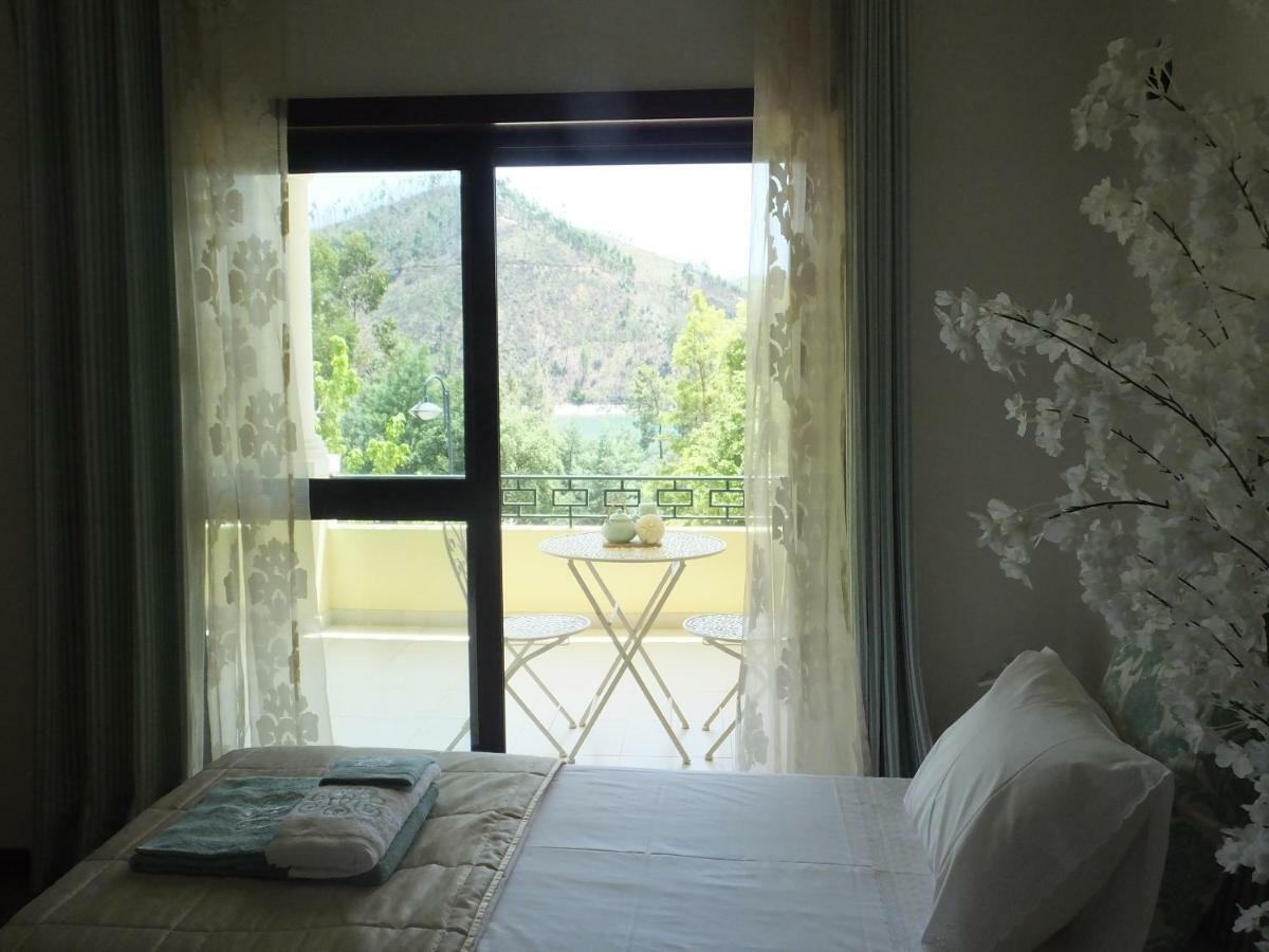 페레이라도제제레 Apartamento Rio Zezere 아파트 외부 사진